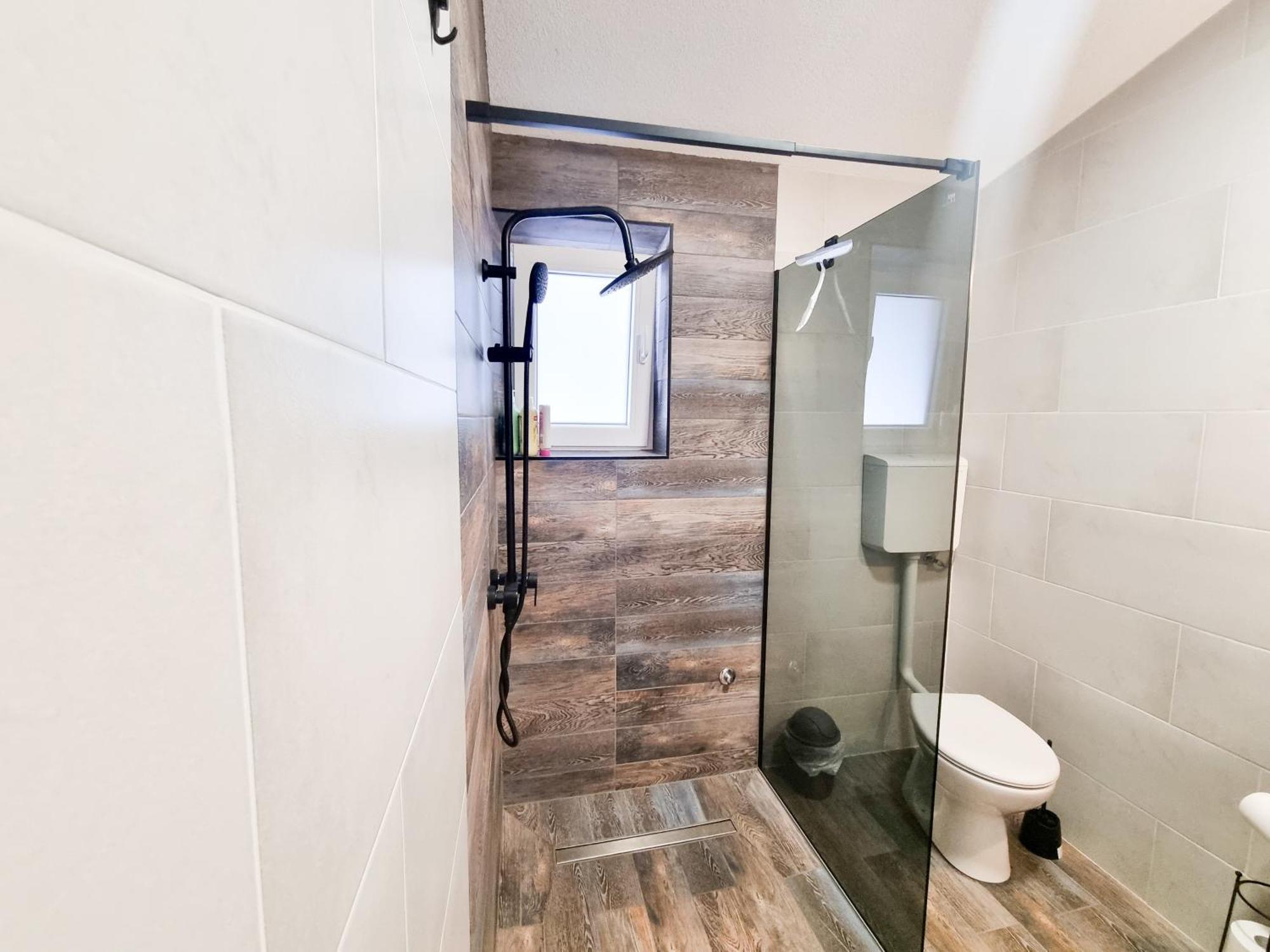 Apartmani 1 Pinezici Exteriör bild
