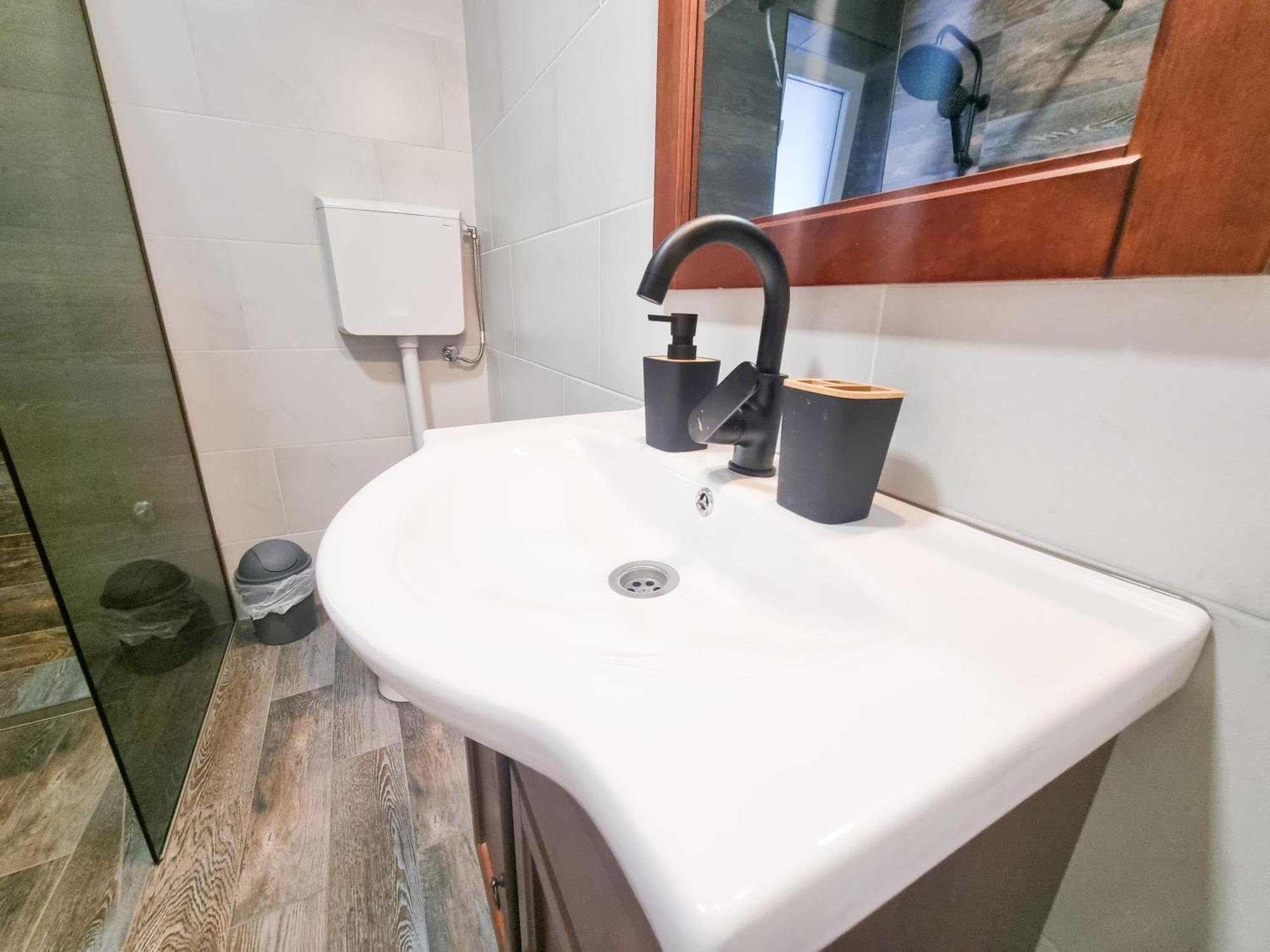 Apartmani 1 Pinezici Exteriör bild